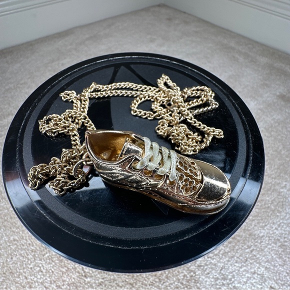 Jewelry - Pendant Sport Shoe in great condition